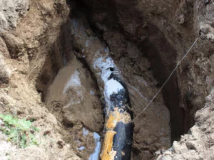 Trenchless pipe repair